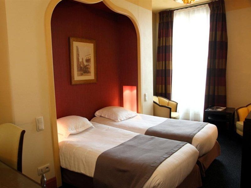 New Hotel Le Quai - Vieux Port Марсель Екстер'єр фото